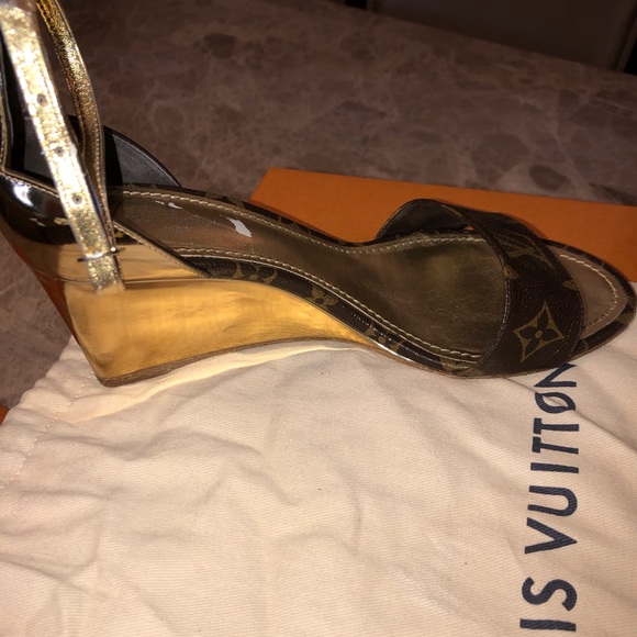 Louis Vuitton shoes - Picture 6 of 8